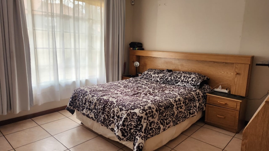 3 Bedroom Property for Sale in Hexrivier Lifestyle Estate North West